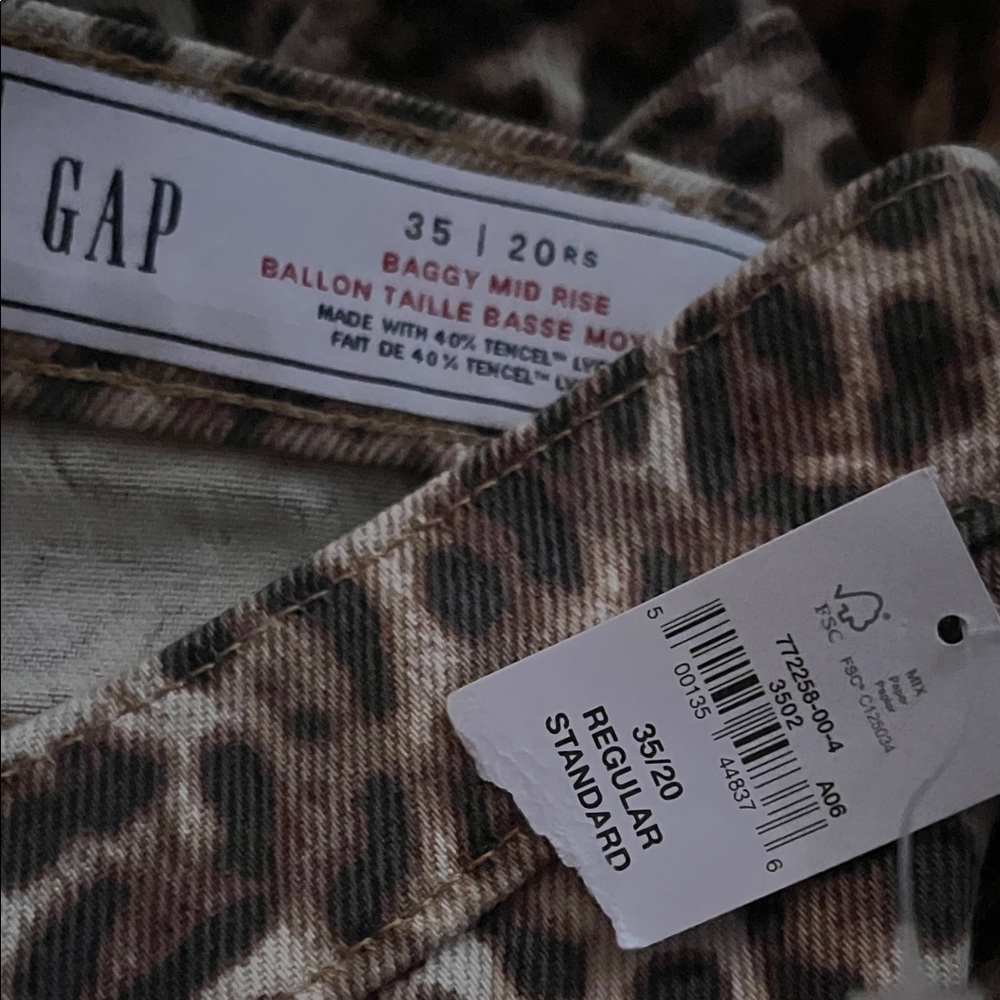 NWT GAP Leopard Print Baggy Mid Rise Denim Sz USW 35/20 Reg length. SOLD OUT - Picture 12 of 12